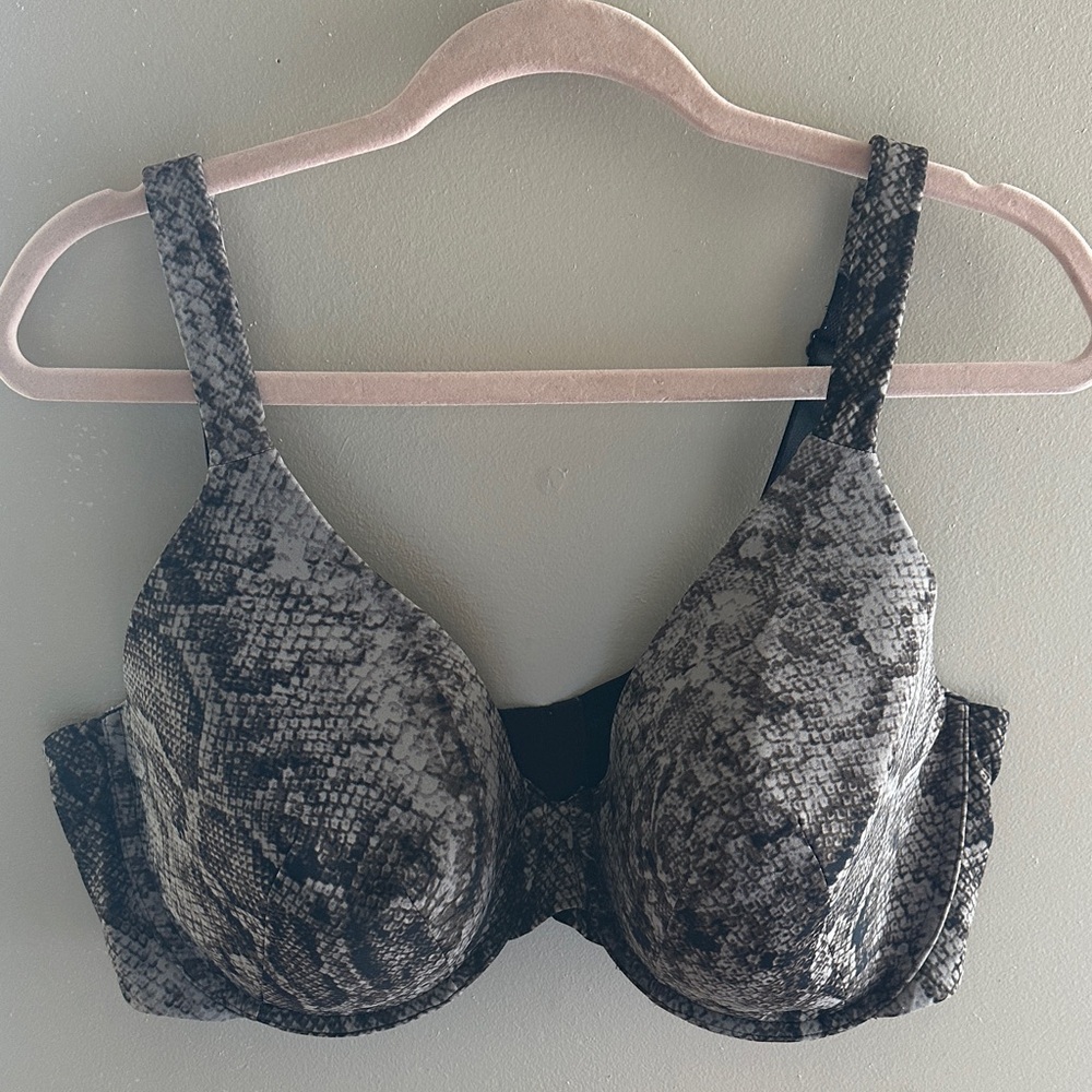 Ambrielle Full Figure Everyday Coverage Snake‎ Print Bra | 42DD